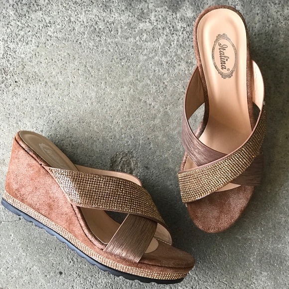 5 7 Italina Brown Bronze Embellished Sandal Wedge - Picture 1 of 8
